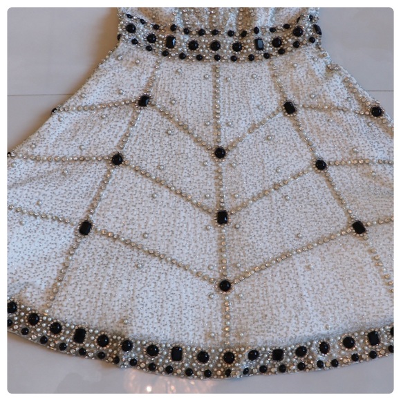 ALICE +OLIVIA Hollie Crystal Pearl Embellished Dress - Picture 9 of 15